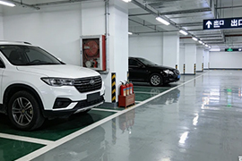 停車(chē)場(chǎng)