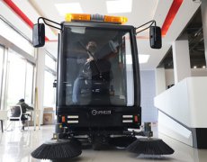 工業(yè)掃地機(jī)有哪些類型？怎么選擇