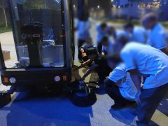 駕駛式掃地機(jī)性能特點(diǎn)是什么？?jī)?yōu)勢(shì)有哪些